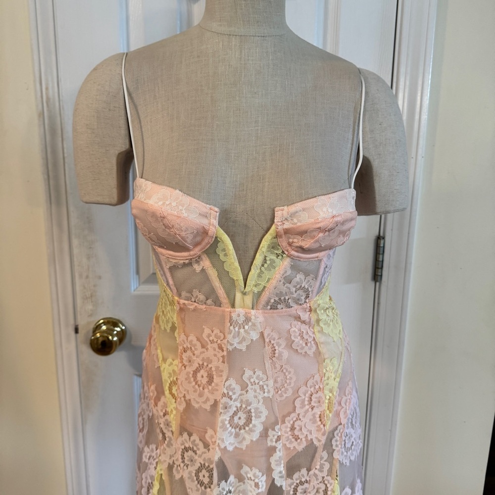🌸 For Love & Lemons Pastel Lace Maxi Dress XXS – NWT - Picture 6 of 16